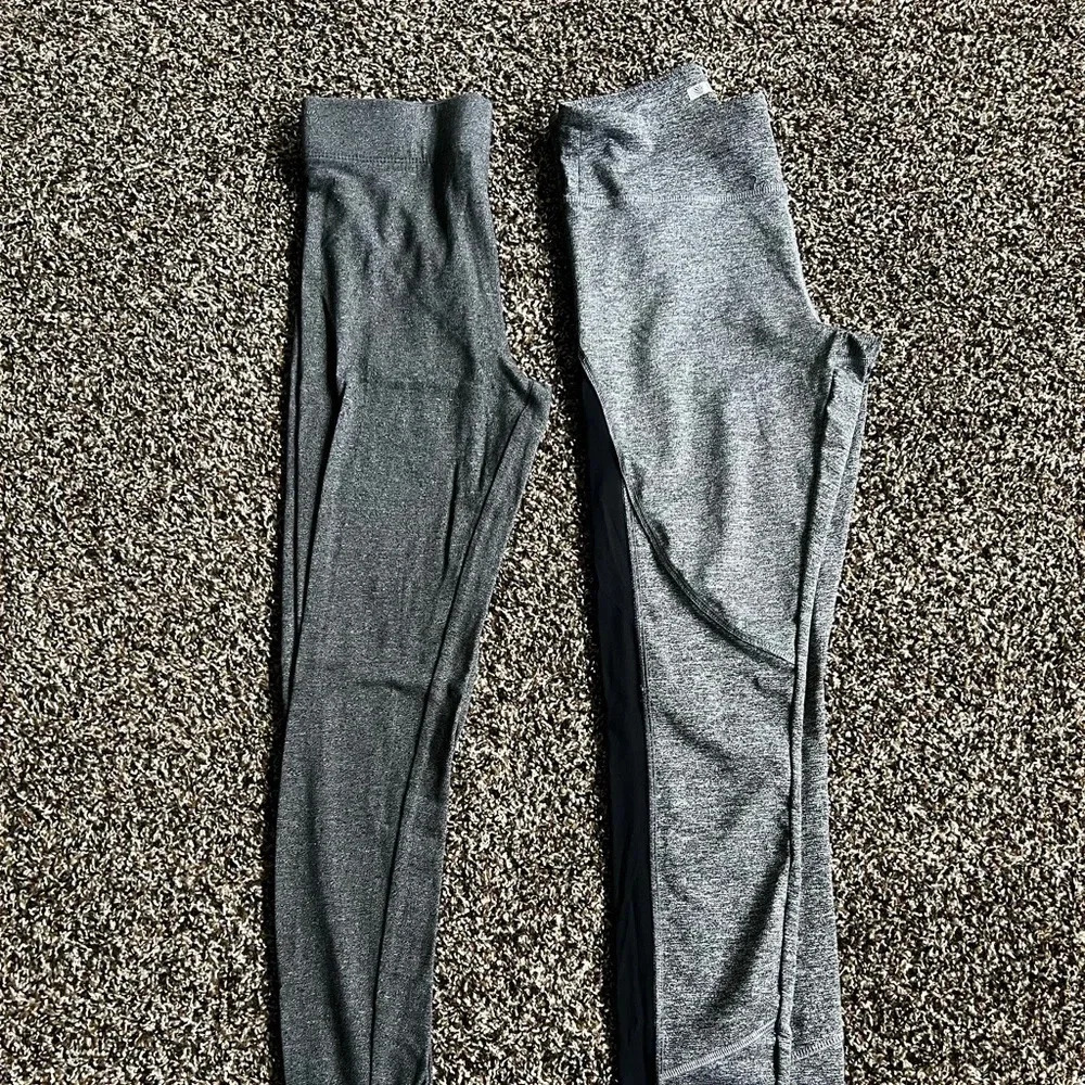 Forever 21 leggings (set of 2)